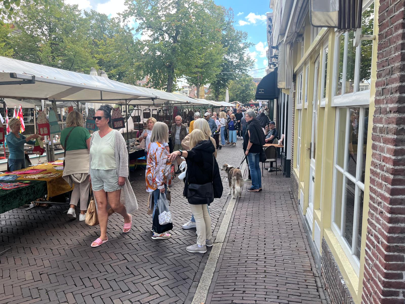Auf dem Marktplatz machten die Seniorinnen und Senioren einen ausgiebigen (Einkaufs-)Bummel.