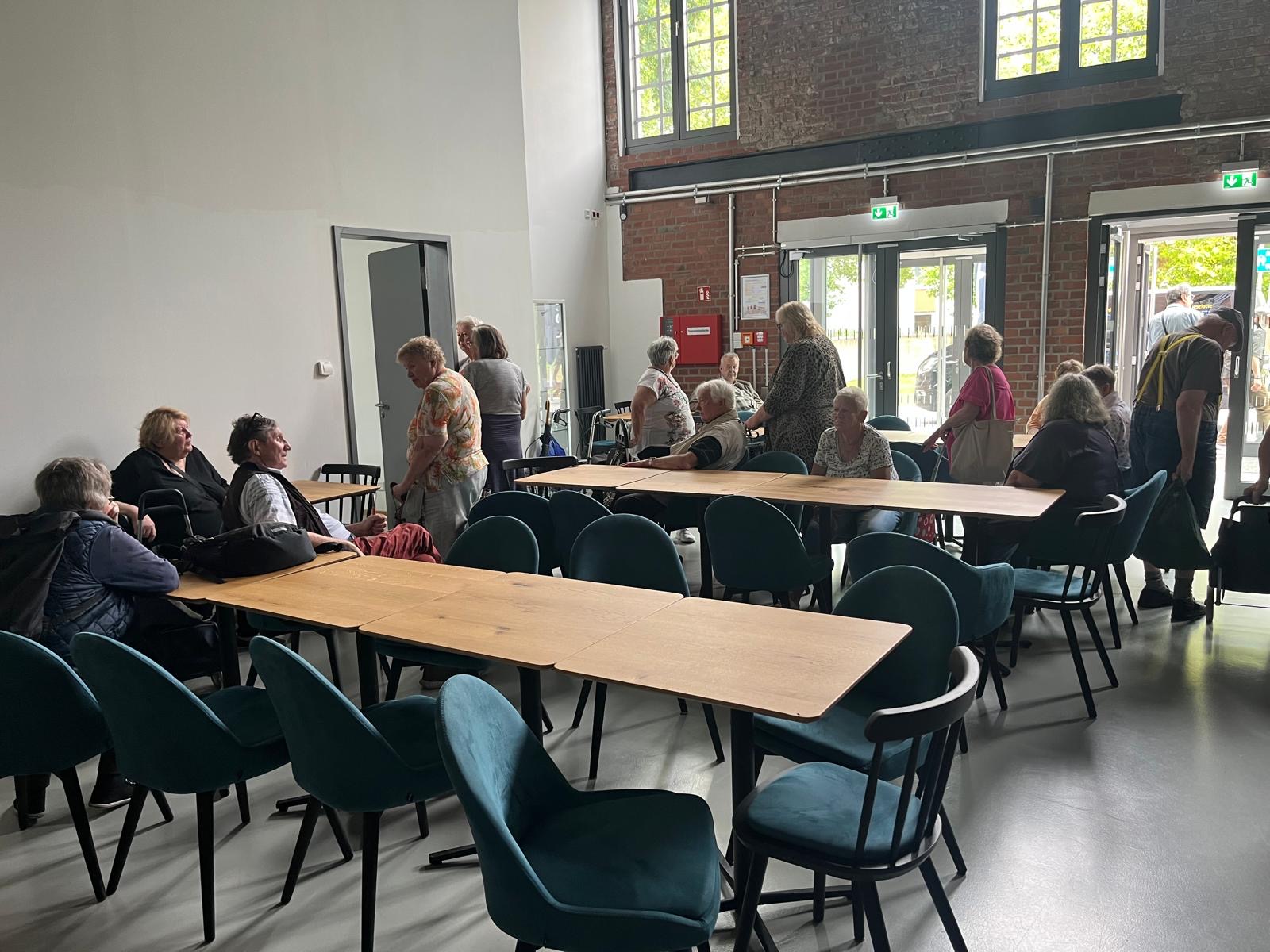 Bei der Seniorentafel in Dortmund-Dorstfeld, im Pulsschlag Bürgerhaus