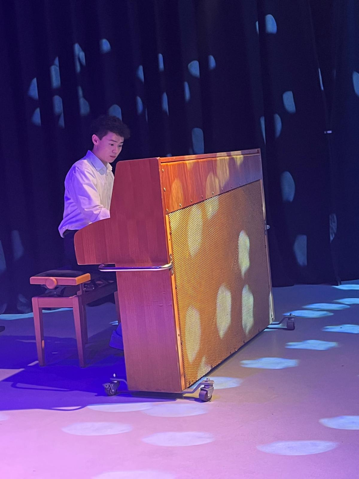 Stimmungsvolle Weihnachtslieder mit Klavierbegleitung