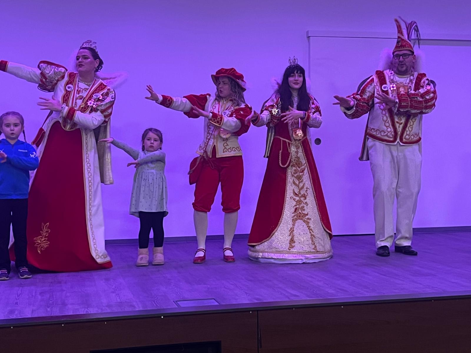 Die Karnevals-Prinzengarde überreichte den Orden