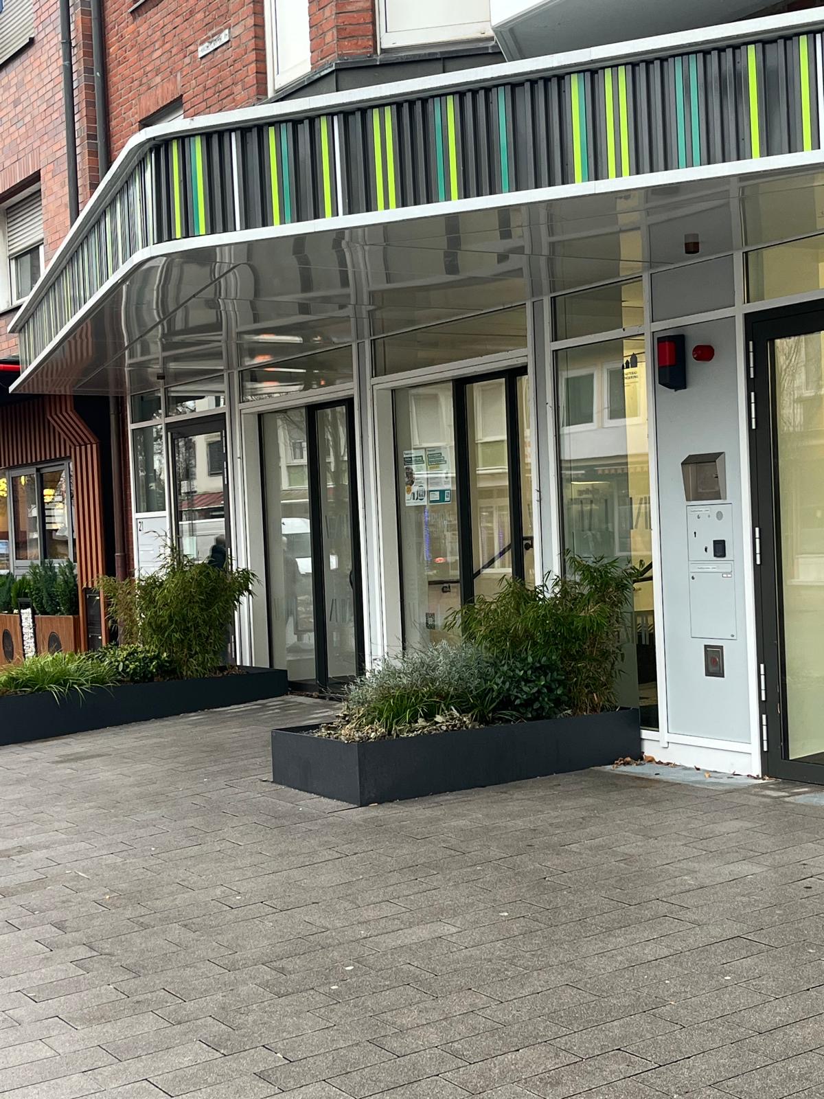 Der Eingang der Stadtbücherei