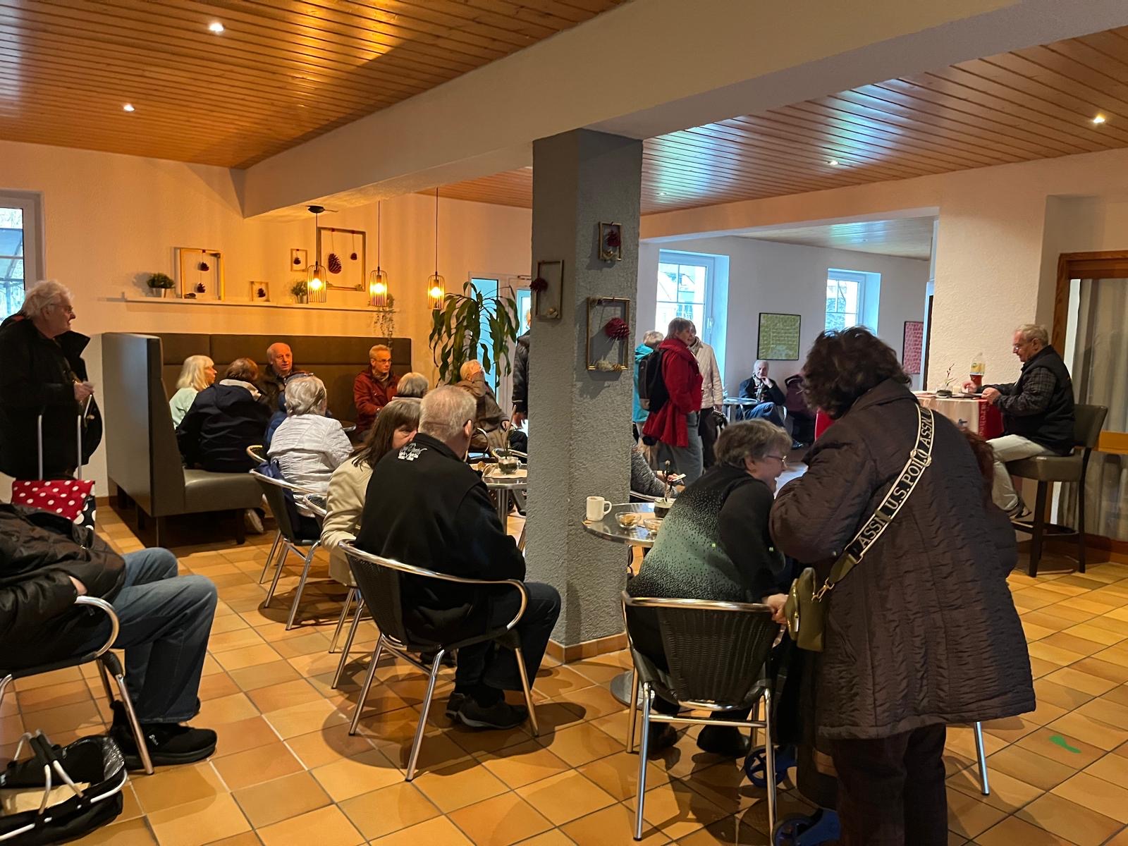 Seniorentafel in Dortmund-Koerne, im Gemeindehaus am Hellweg