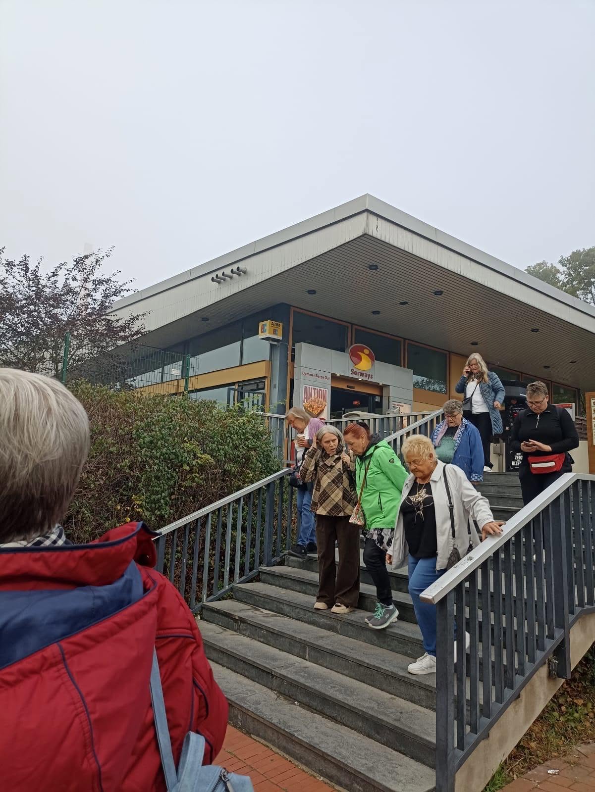 Unterwegs haben die Reisenden auch eine kurze Rast gemacht.